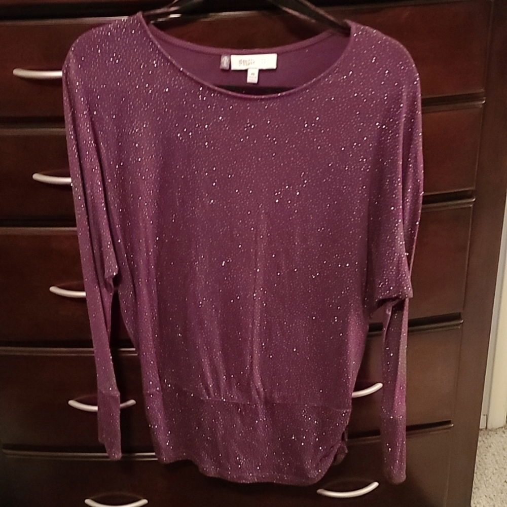 033. Jennifer Lopez Gorgeous Glittery Long Sleeve Top